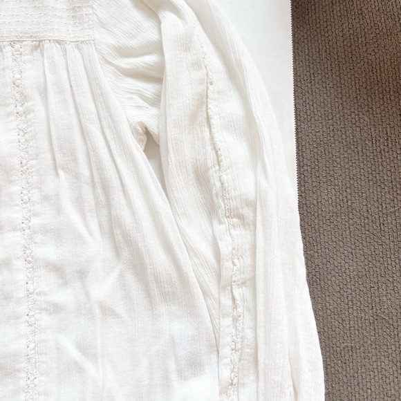 Women’s American Eagle Oversized White Embroidered Cotton Blouse - Picture 4 of 6